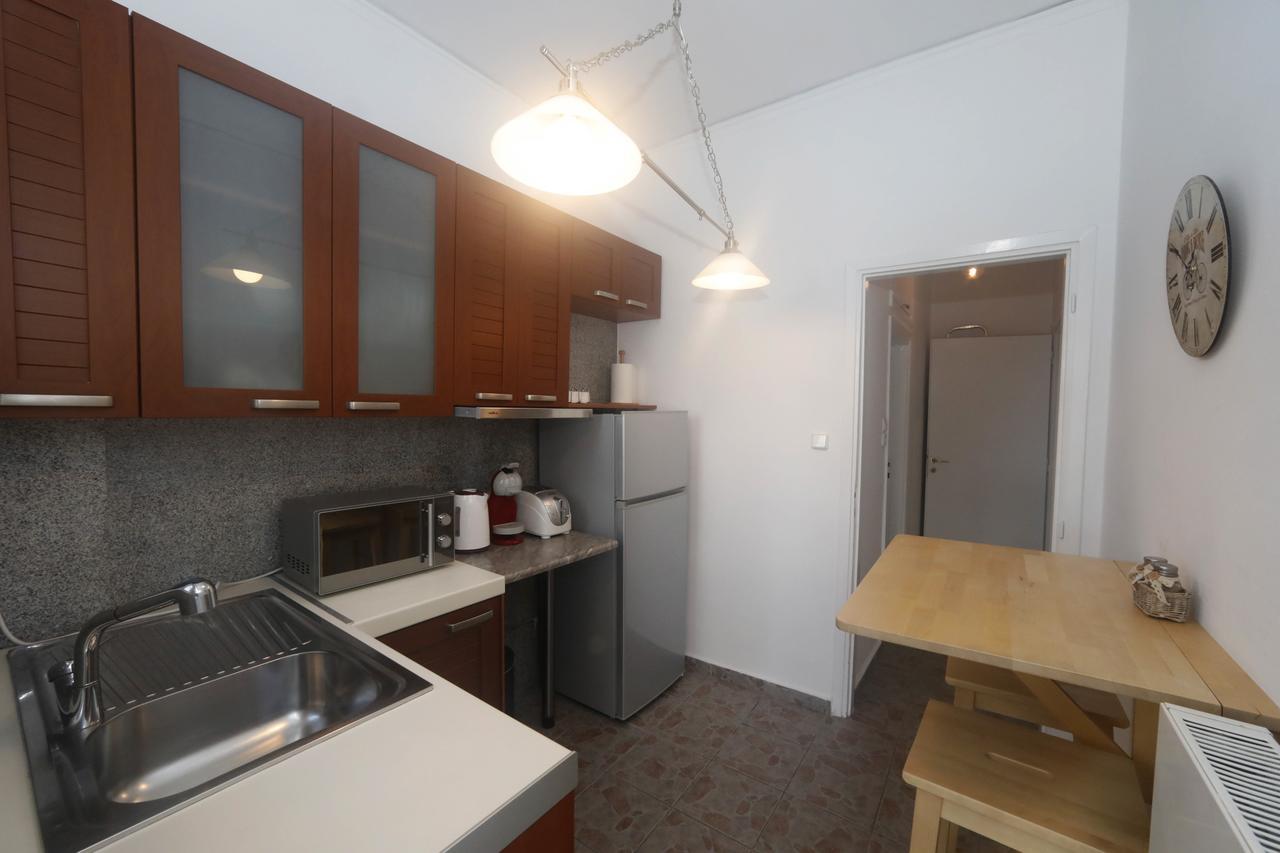 Apartamento Gazi Penthouse Atenas Exterior foto