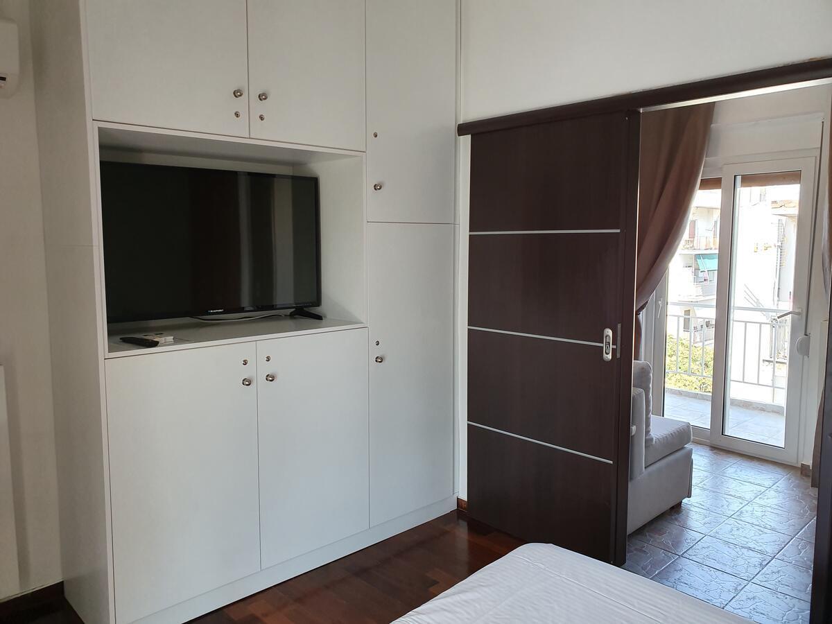 Apartamento Gazi Penthouse Atenas Exterior foto